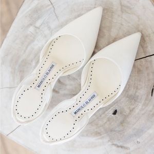 Manolo Blahnik Carolyne Bridal satin kitten heel